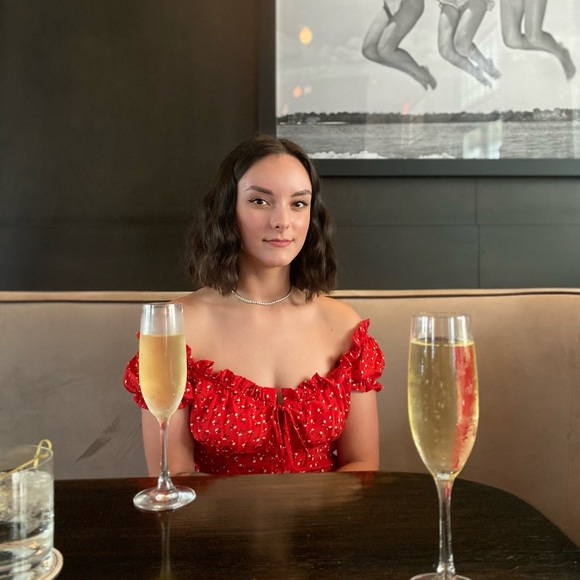 Welcome to my closet! - Picture 4 of 4